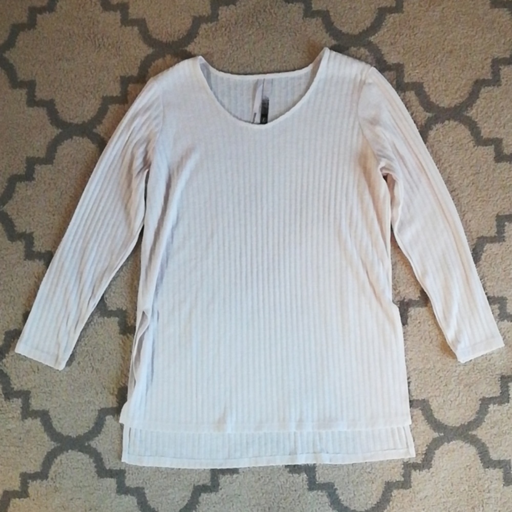 Kensie Cream Ribbed Tunic